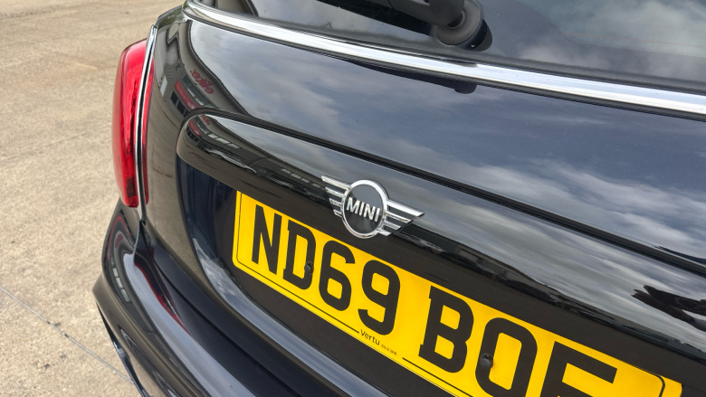 MINI Hatchback 1.5 Cooper Sport II 3dr Auto Petrol Hatchback